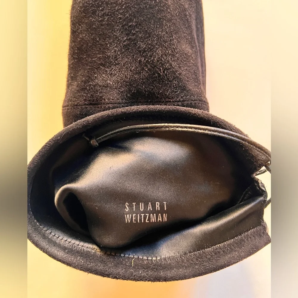 Stuart Weitzman Lowland Black Suede Over the Knee
Boot Size 6 - Picture 15 of 16